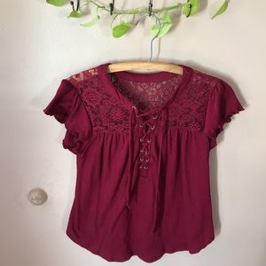💕lace tie up flowly Maroon top💕